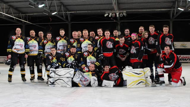 První přáteláček v Německu a spuštění fanshopu - 2013 (1)