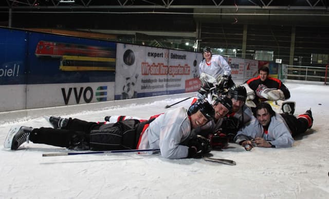 První přáteláček v Německu a spuštění fanshopu - 2013 (2)